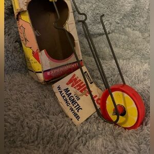 VINTAGE , COLLECTIBLE  Tarco “Wheel-O” Magnetic Spinning Toy (1975)
